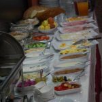 صبحانه سلف سرویس هتل کنسول باکو