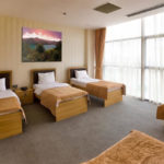 اتاق سه تخته هتل ریوا باکو