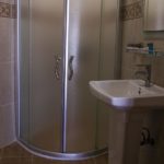 حمام در اتاق های هتل آف باکو