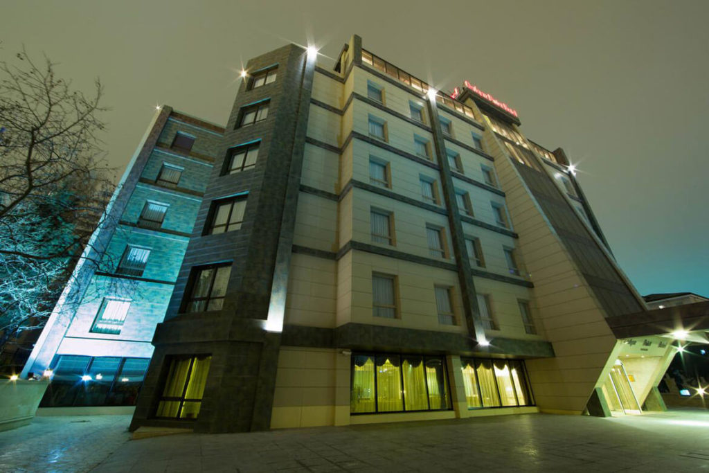 ساختمان هتل قفقاز پوئینت باکو