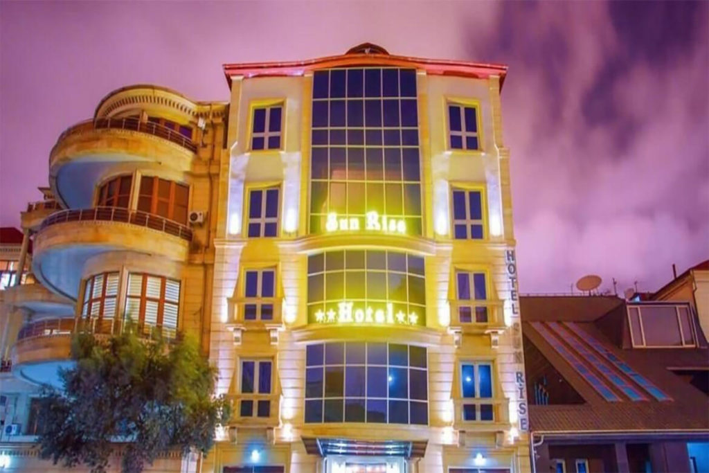 ساختمان هتل سان رایز باکو
