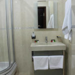 سرویس بهداشتی در اتاق هتل کاسپی پارک باکو