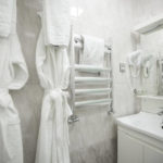 سرویس بهداشتی و حمام اتاق های هتل سیتروس بوتیک باکو
