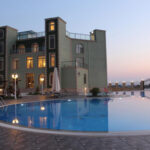 استخر هتل خزر اینجی باکو