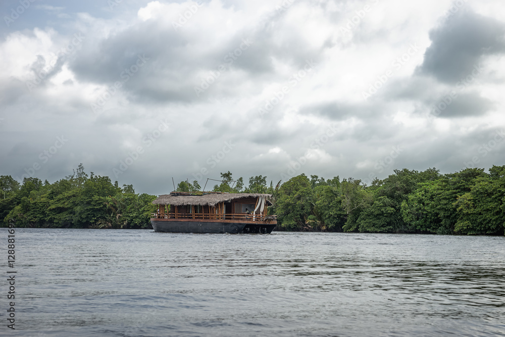 تصویری از رودخانه مادو گانگا در بنتوتا