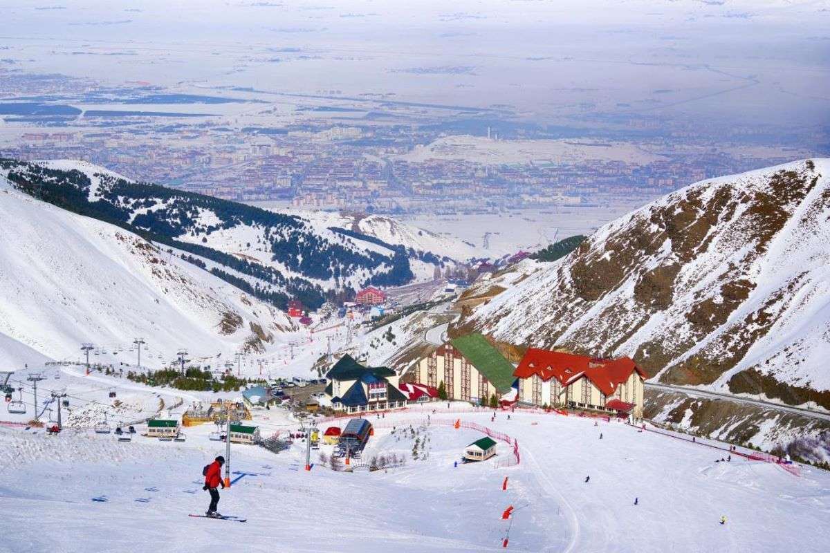تصویری از پیست اسکی کاپان دوکن ارزروم ترکیه