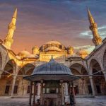 تصویری از محوطه مسجد سلیمانیه استانبول