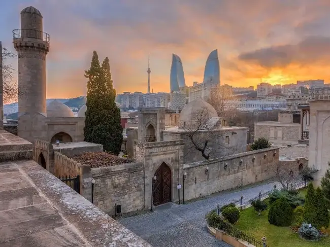 دیدنی هایی که در تور باکو باید ببینید