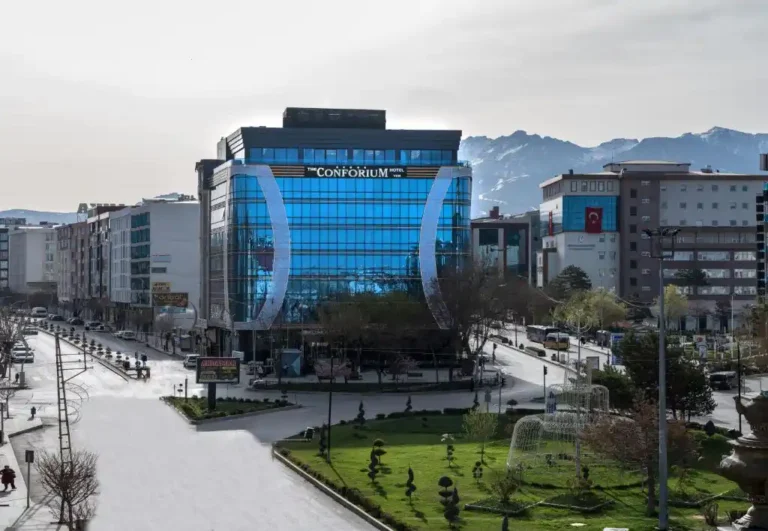 کانفریوم (Conferium)